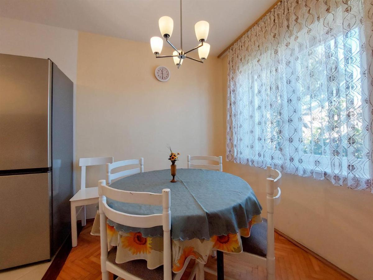 Apartments Nikola Punat Bagian luar foto