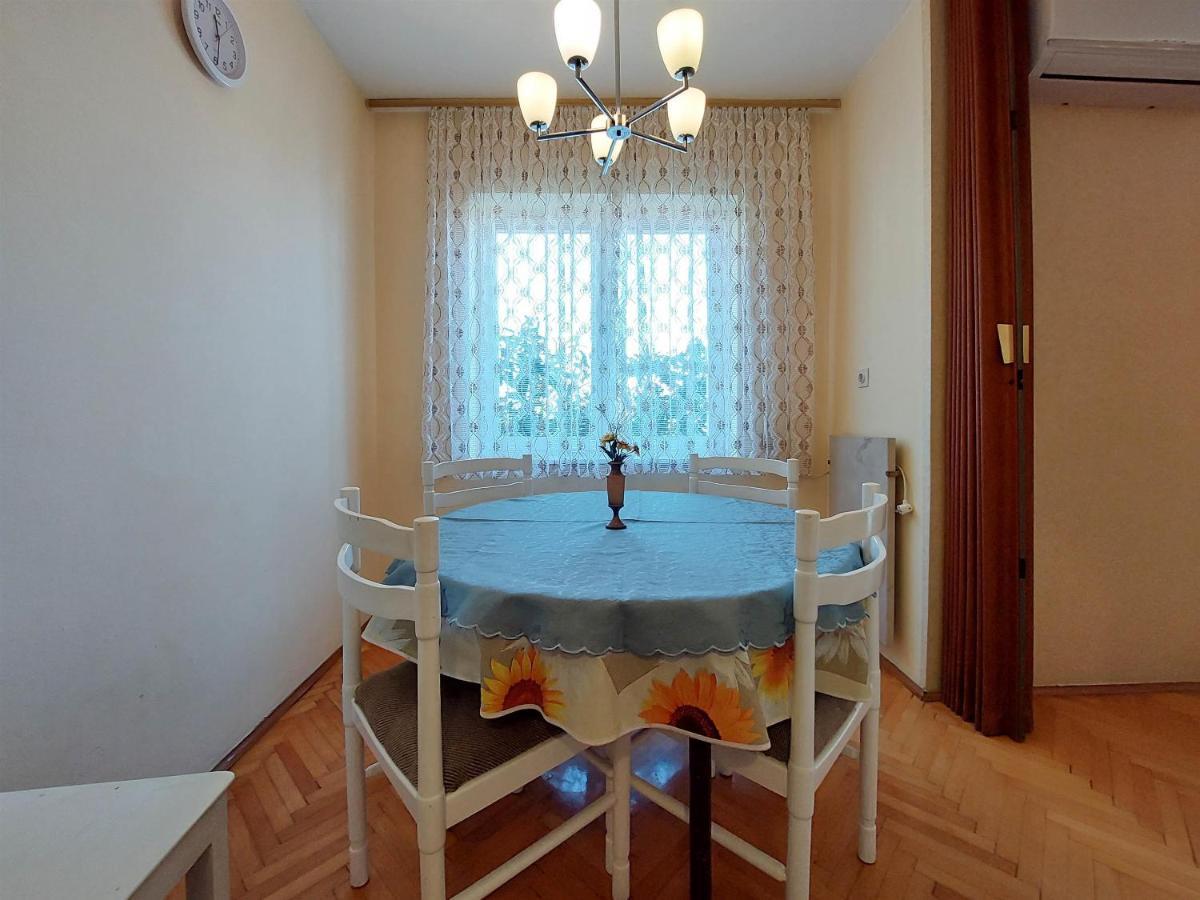 Apartments Nikola Punat Bagian luar foto