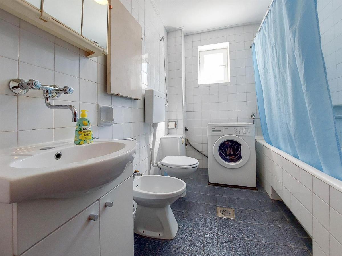 Apartments Nikola Punat Bagian luar foto