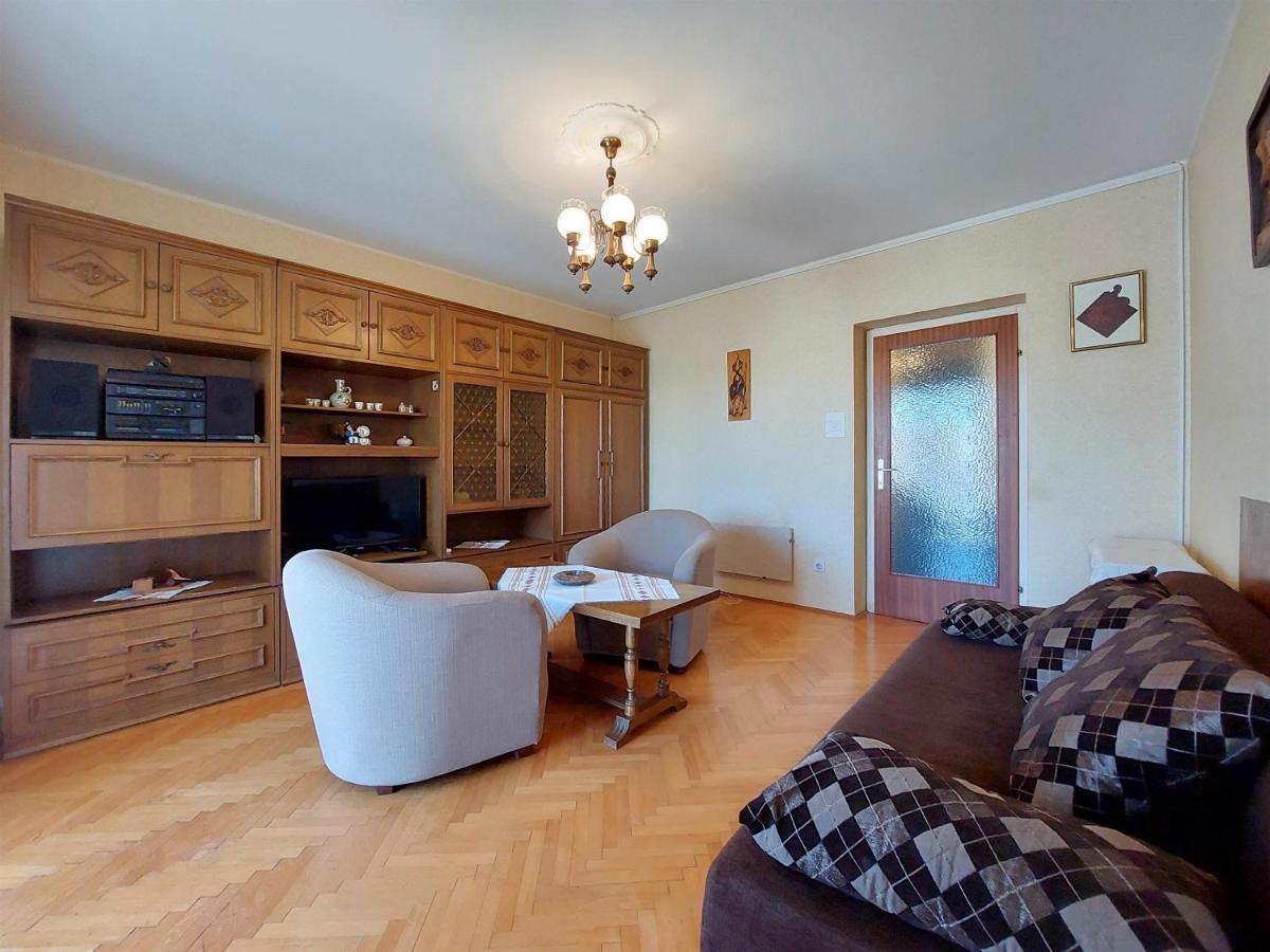 Apartments Nikola Punat Bagian luar foto