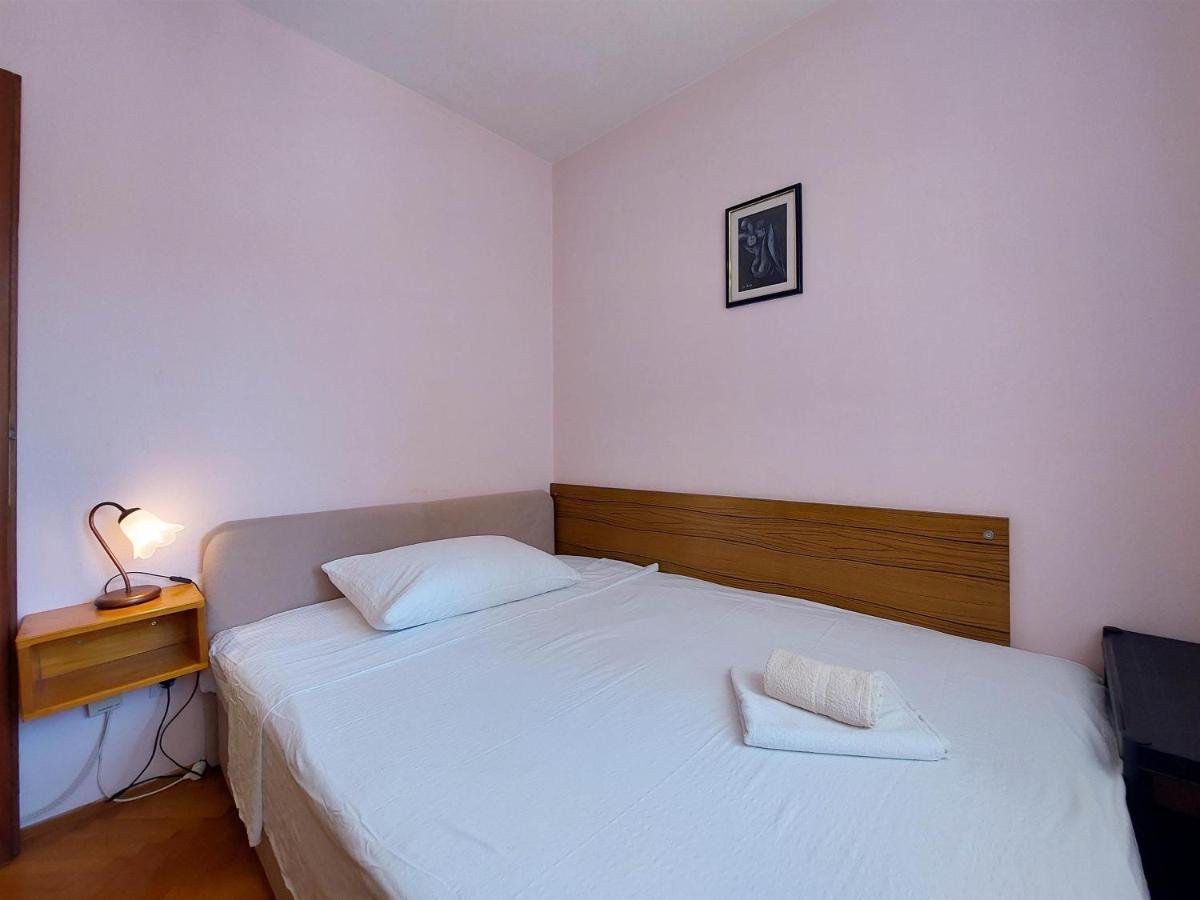 Apartments Nikola Punat Bagian luar foto