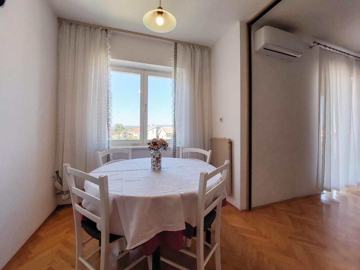 Apartments Nikola Punat Bagian luar foto