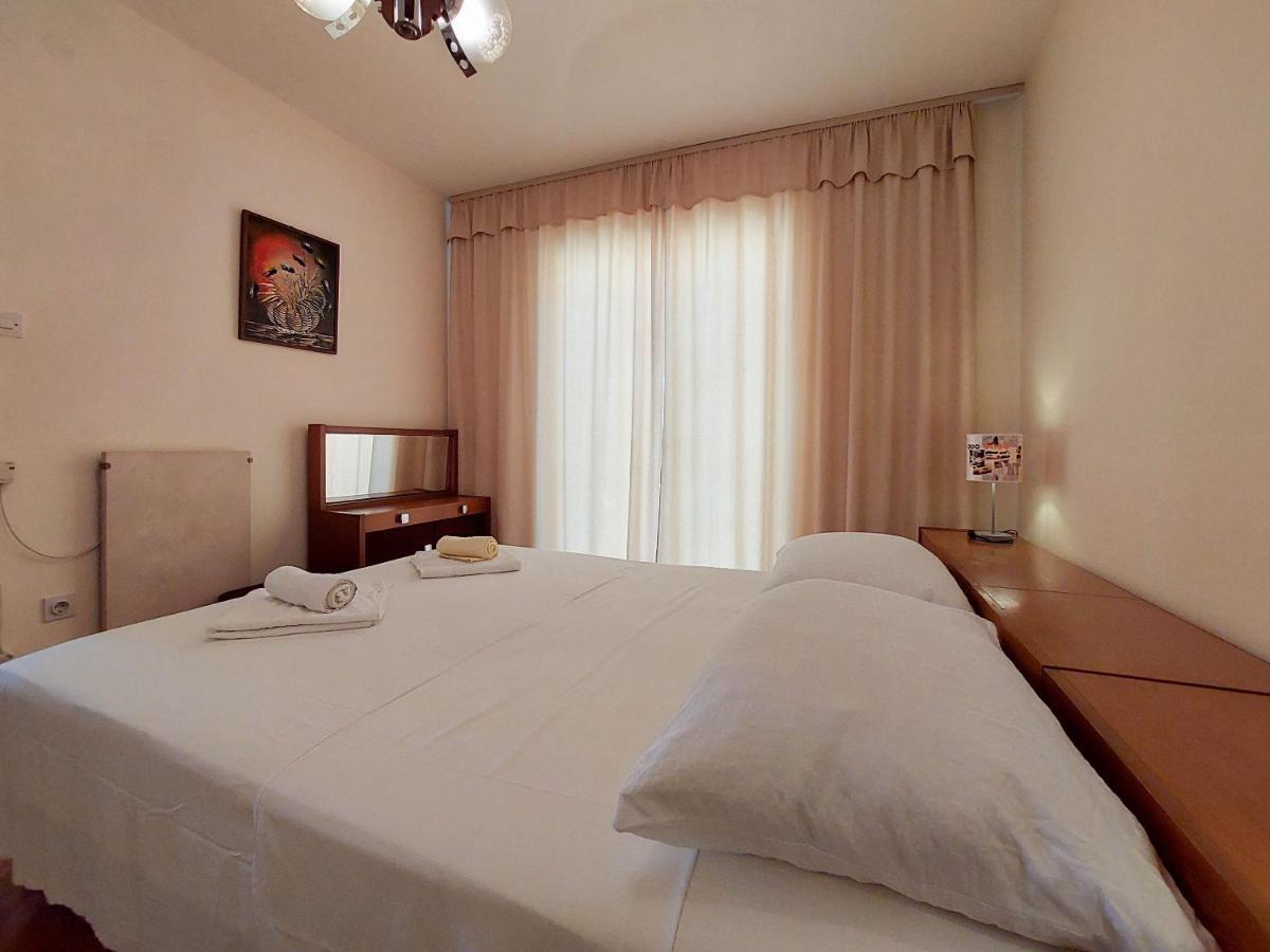 Apartments Nikola Punat Bagian luar foto