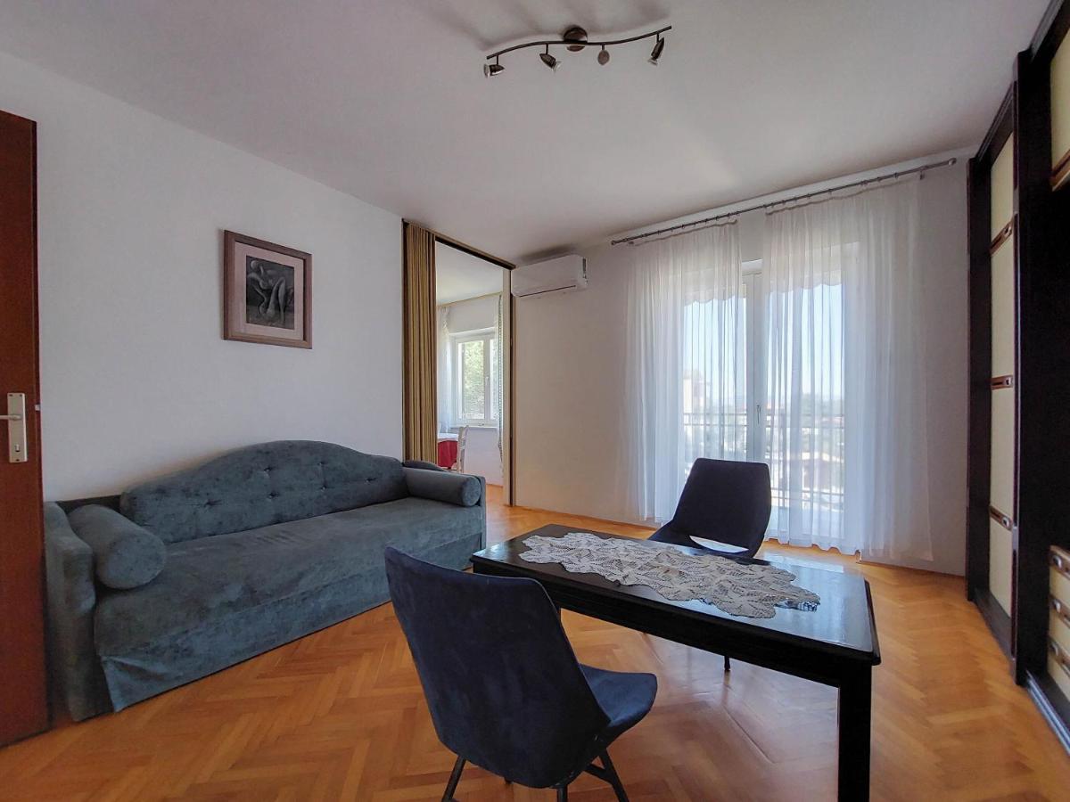 Apartments Nikola Punat Bagian luar foto
