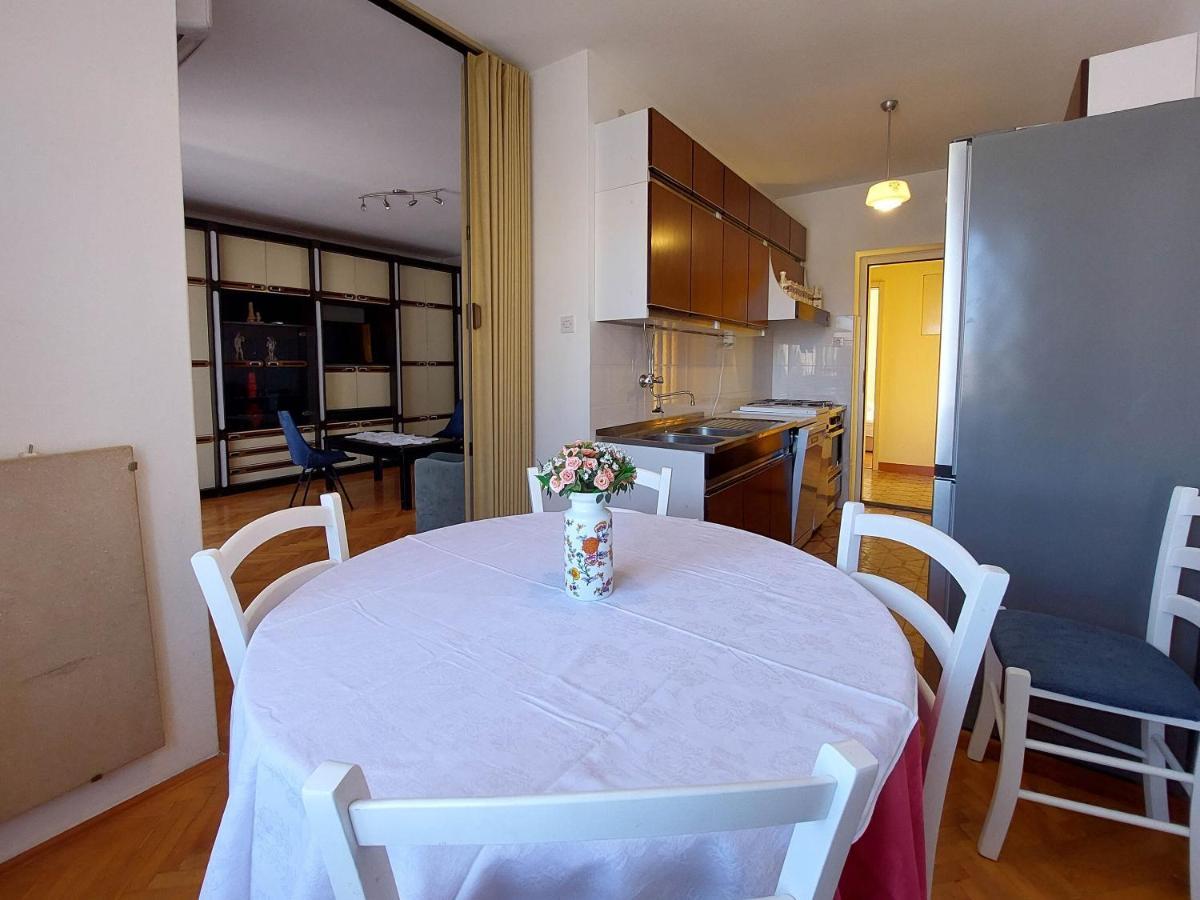 Apartments Nikola Punat Bagian luar foto