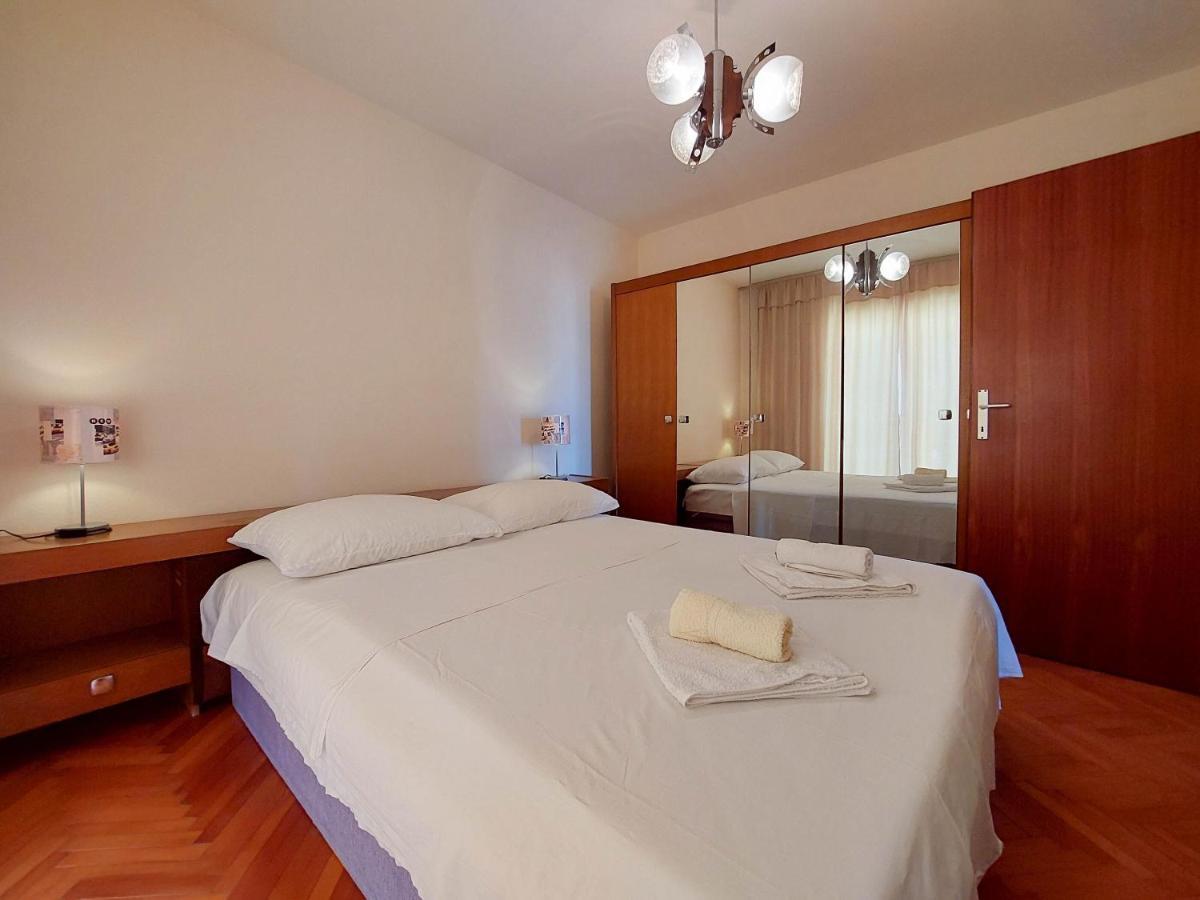 Apartments Nikola Punat Bagian luar foto